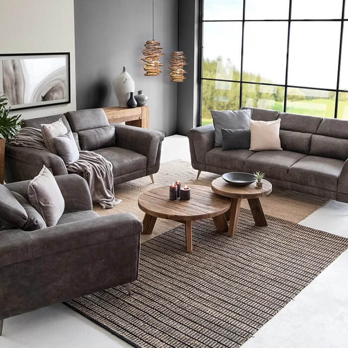 bright-natural-livingroom-furniture